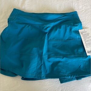 NWT lululemon skirt size 4